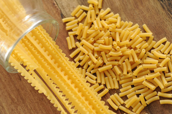 selection of pasta types including macaroni and reginette
